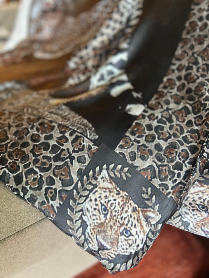 D-335SBT - LEOPARDS NEW STANCE - SILK BED THROW