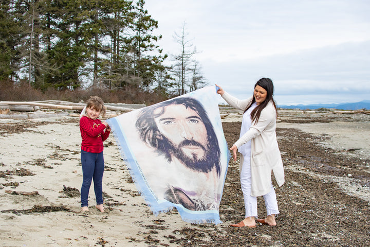 D-455 PRAYER SHAWL - HE IS THE FOUNTAIN OF LIFE  PSALM 36:9