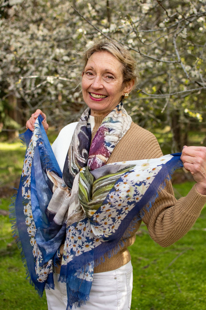 D-445 DRAW NEAR THE BRIDE LEANING INTO HER WHITE HORSE