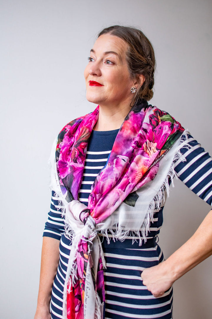 D-421 LIVING IN THE GLORY RHODODENDRONS