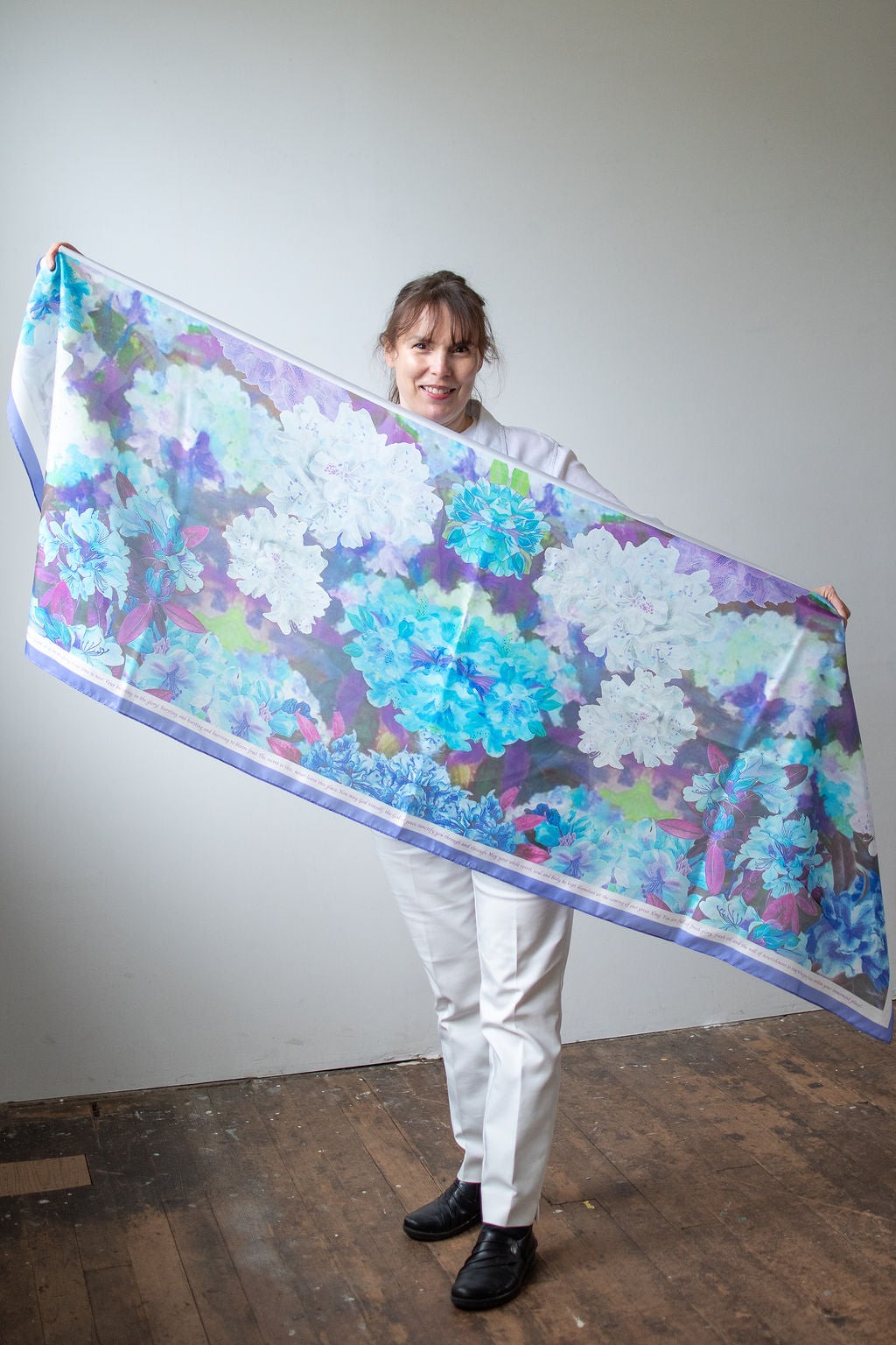 D-535S STAY IN THE GLORY- BLUE FLORAL BOMBS
