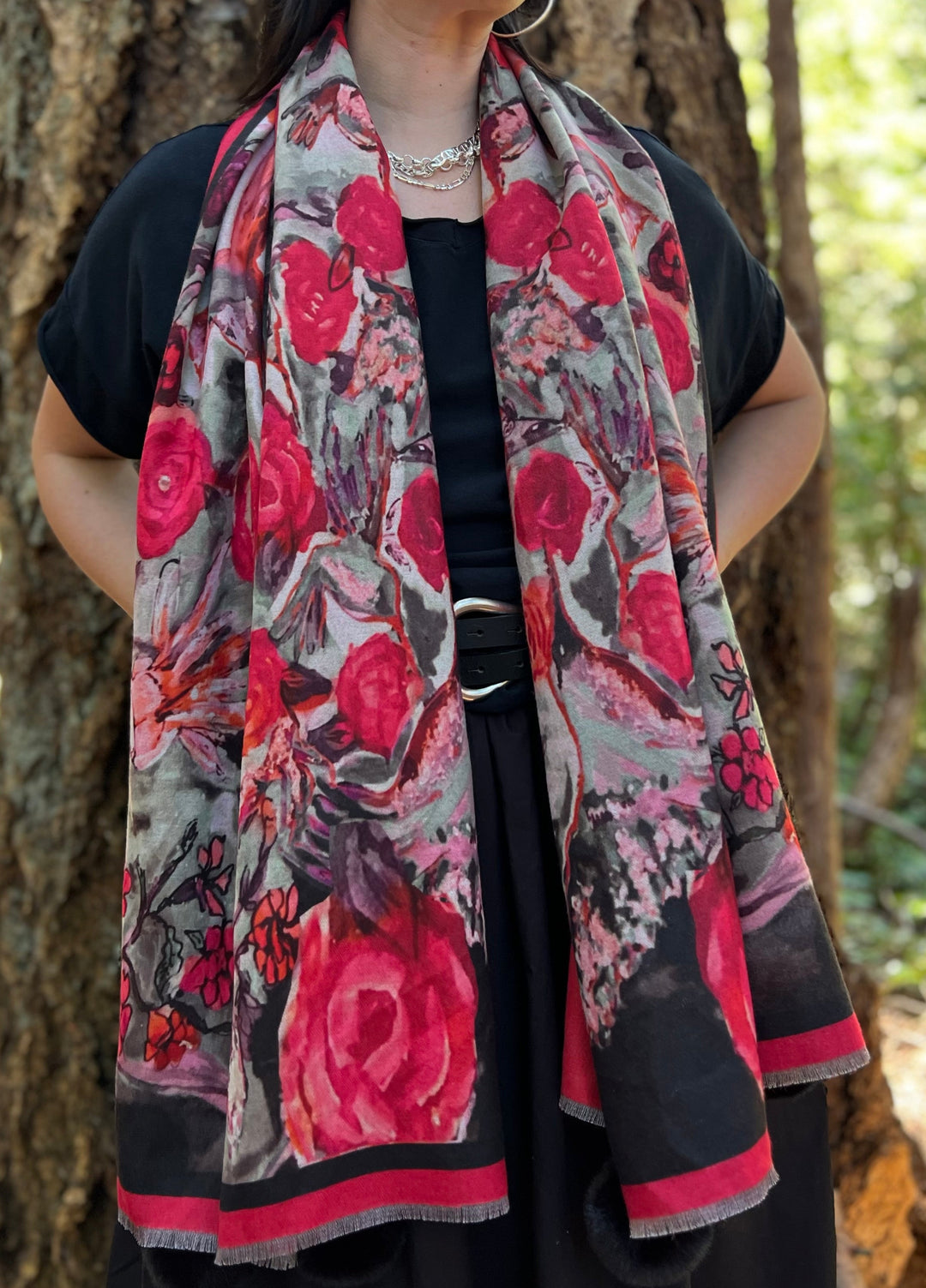 D-910OBS BRUSHED SILK WARM AND FUZZY RED BLACK  LOVE'S EYE IS ON THE HUMMINGBIRD