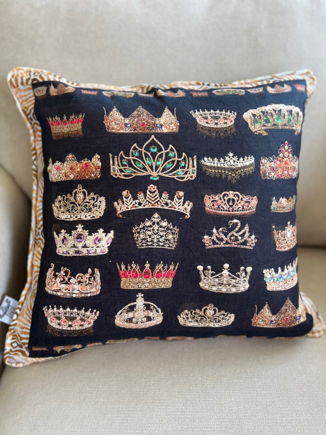 D-705 WILD AND WORTHY 24 CROWNS Large Luxury Organic Linen Sham, 22" x 22"