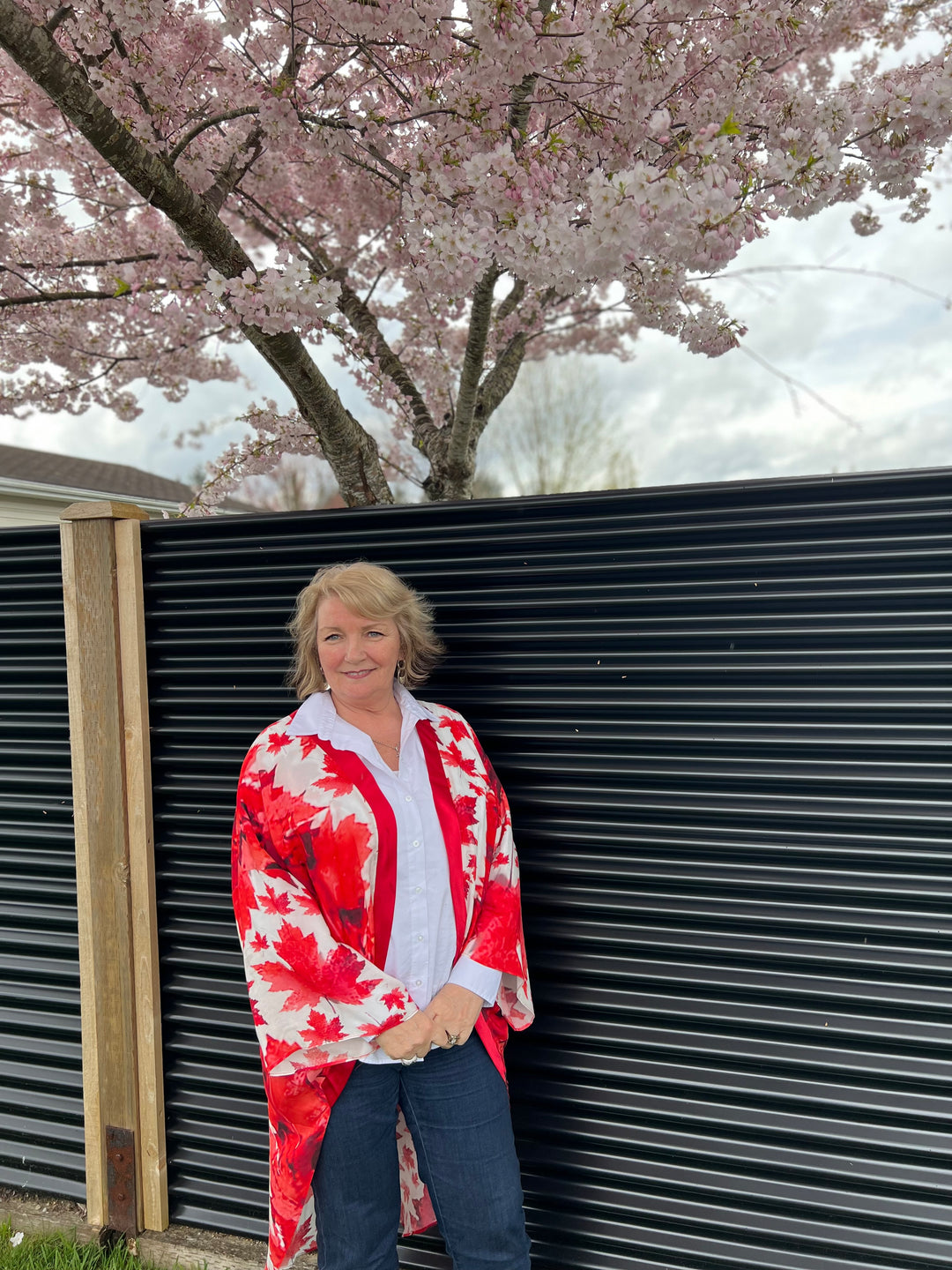D-17B  THE TRUE NORTH STRONG AND FREE-- BLESSING CANADA KIMONO LONG
