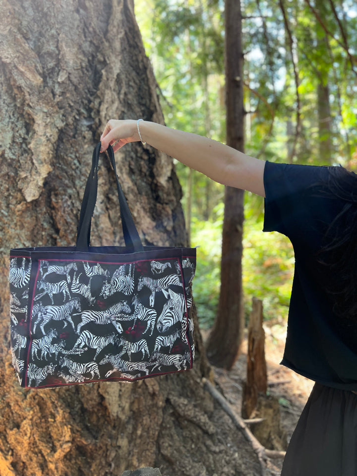 D-380T TRAVEL TOTE BAG BLACK WHITE ZEBRA- LOVE THAT CHASES YOU - RECKLESS LOVE