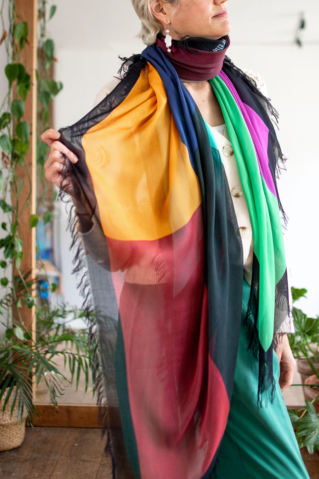 D-550 TWELVE TRIBES COLOR BLOCK
