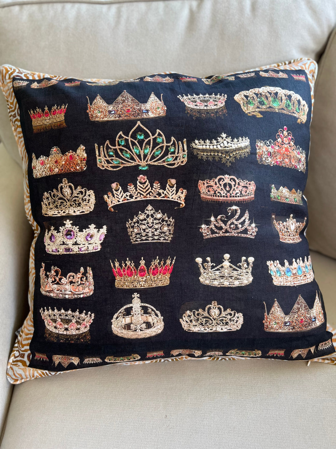 D-705 WILD AND WORTHY 24 CROWNS Large Luxury Organic Linen Sham, 22" x 22"