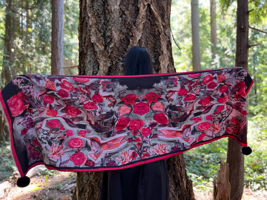 D-910OBS BRUSHED SILK WARM AND FUZZY RED BLACK  LOVE'S EYE IS ON THE HUMMINGBIRD