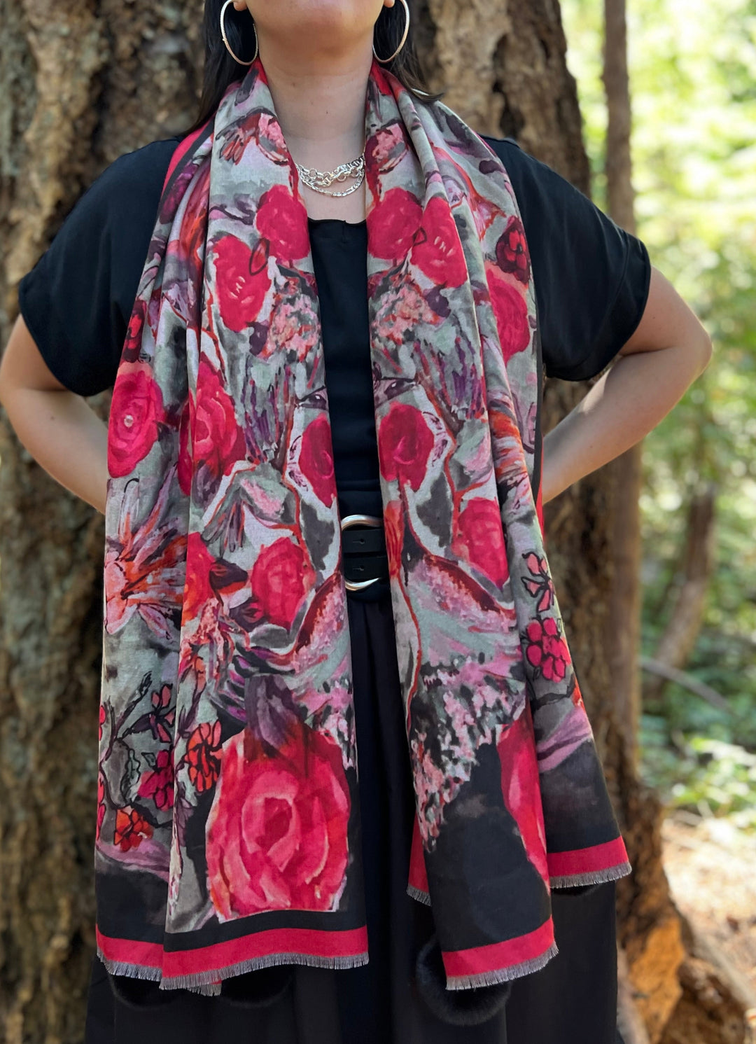 D-910OBS BRUSHED SILK WARM AND FUZZY RED BLACK  LOVE'S EYE IS ON THE HUMMINGBIRD