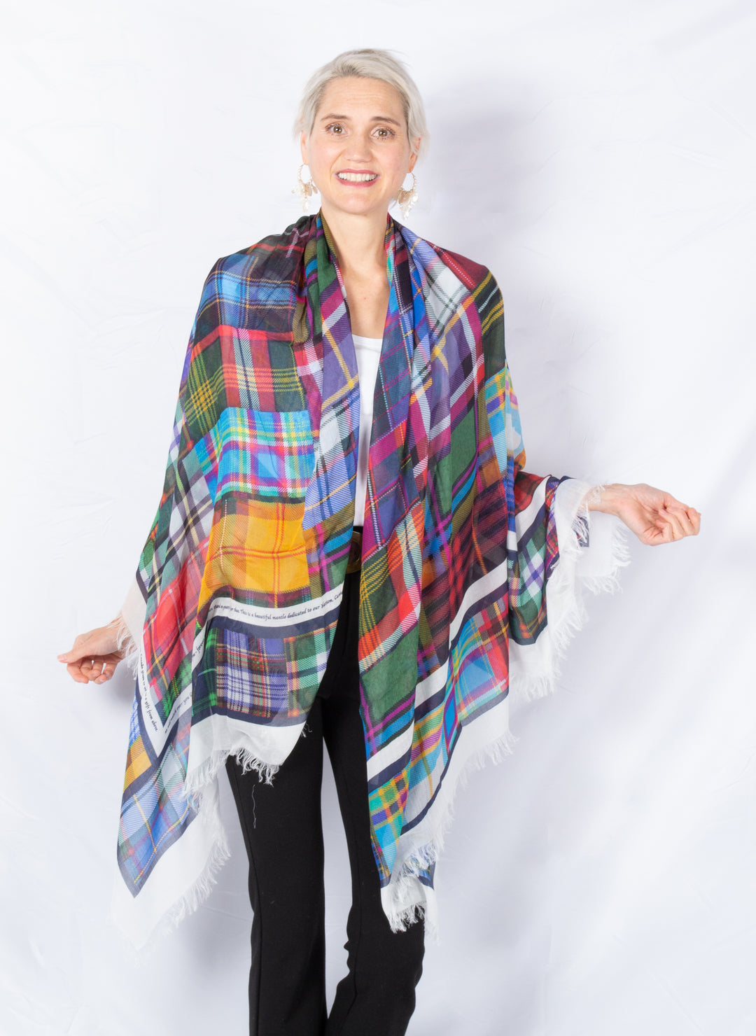 D-571 TARTANS OF CANADA : Fourth edition