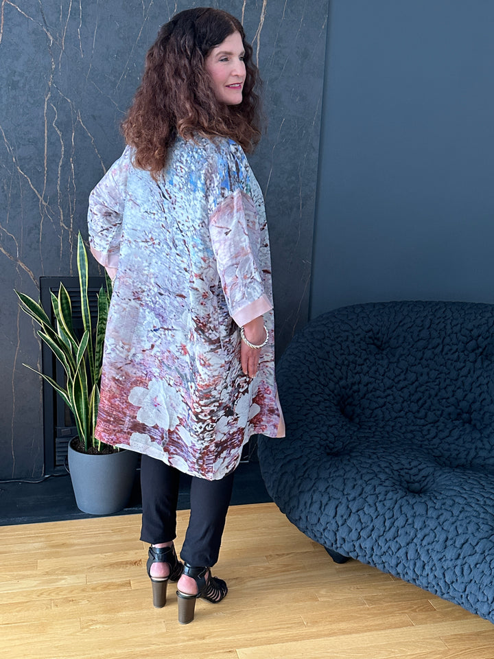 D-524 KIMONO - ALMOND BLOSSOMS - WITH DUSTY PINK TRIM