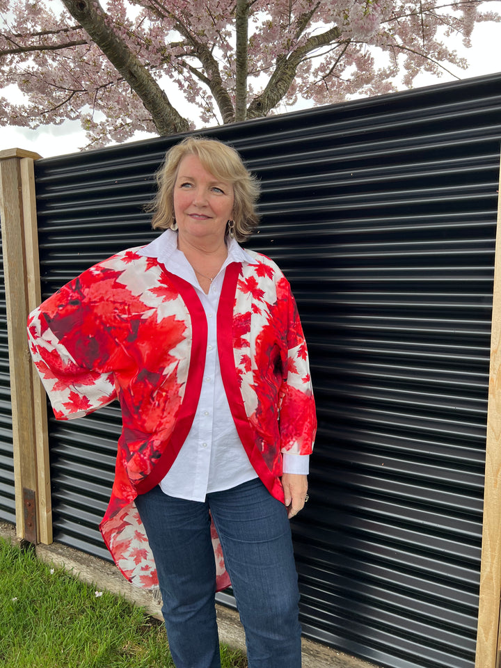 D-17B  THE TRUE NORTH STRONG AND FREE-- BLESSING CANADA KIMONO LONG