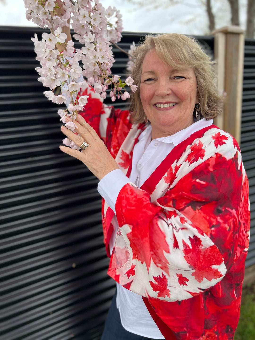 D-17B  THE TRUE NORTH STRONG AND FREE-- BLESSING CANADA KIMONO LONG