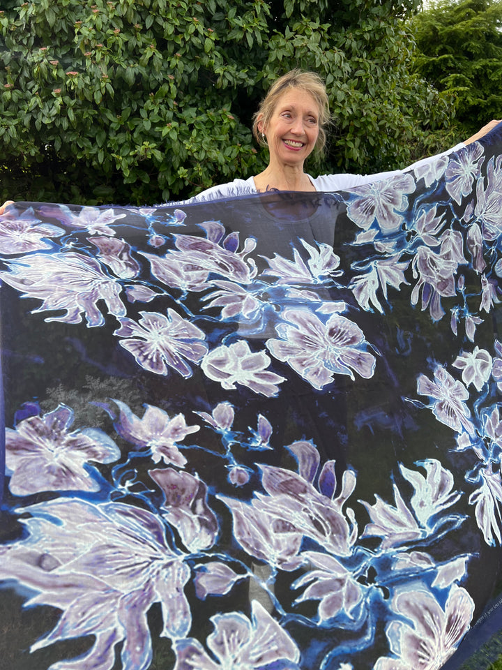 D-518 LIGHT IN THE DARKNESS