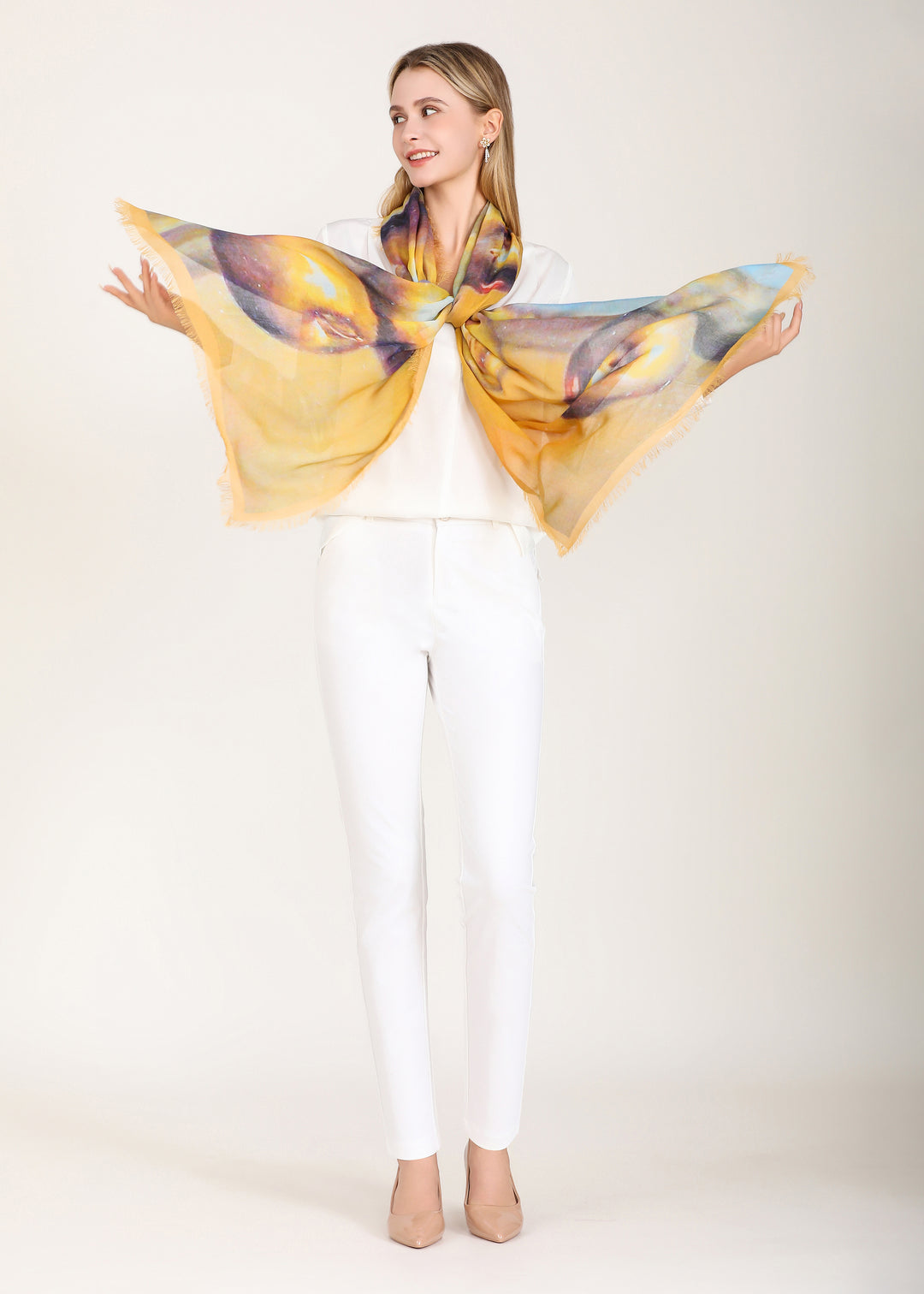 D-817OSM OBLONG SILK MODAL APPLES OF GOLD IN SETTINGS OF SILVER