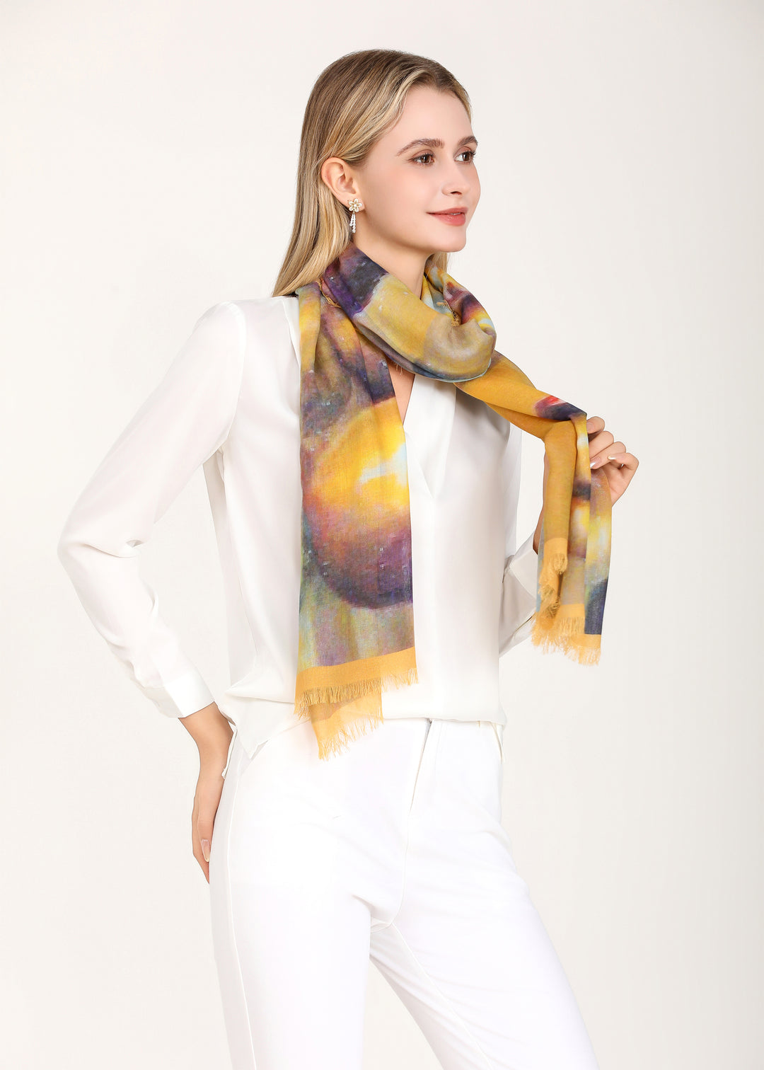 D-817OSM OBLONG SILK MODAL APPLES OF GOLD IN SETTINGS OF SILVER