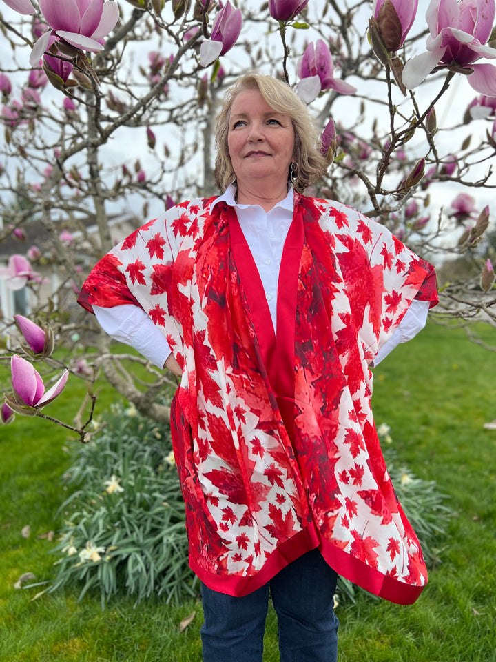D-17BCOCOON FIT  THE TRUE NORTH STRONG AND FREE-- BLESSING CANADA KIMONO