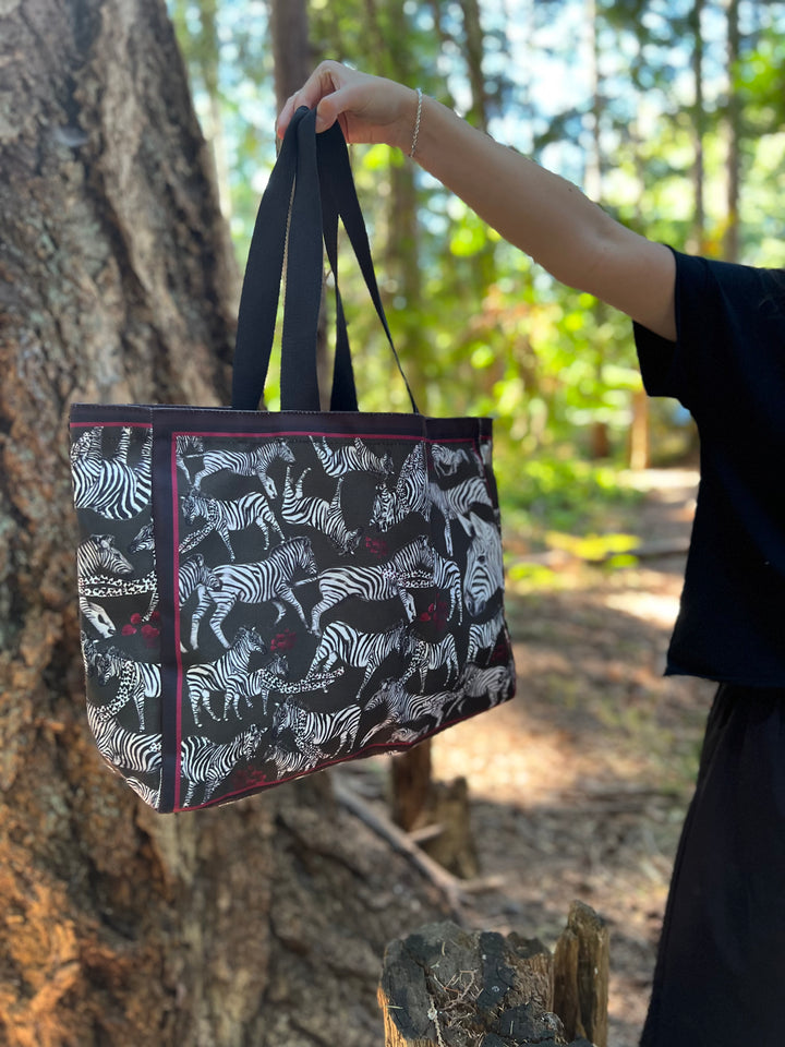 D-380T TRAVEL TOTE BAG BLACK WHITE ZEBRA- LOVE THAT CHASES YOU - RECKLESS LOVE