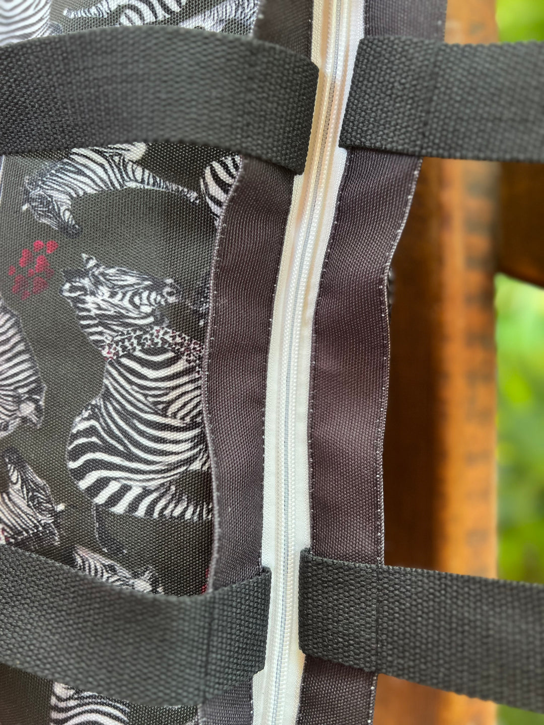 D-380T TRAVEL TOTE BAG BLACK WHITE ZEBRA- LOVE THAT CHASES YOU - RECKLESS LOVE