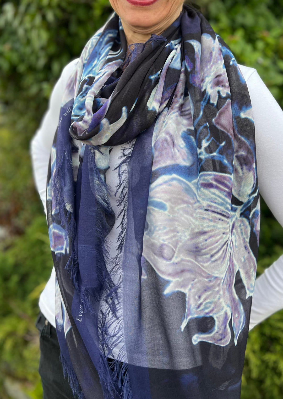 D-518 LIGHT IN THE DARKNESS