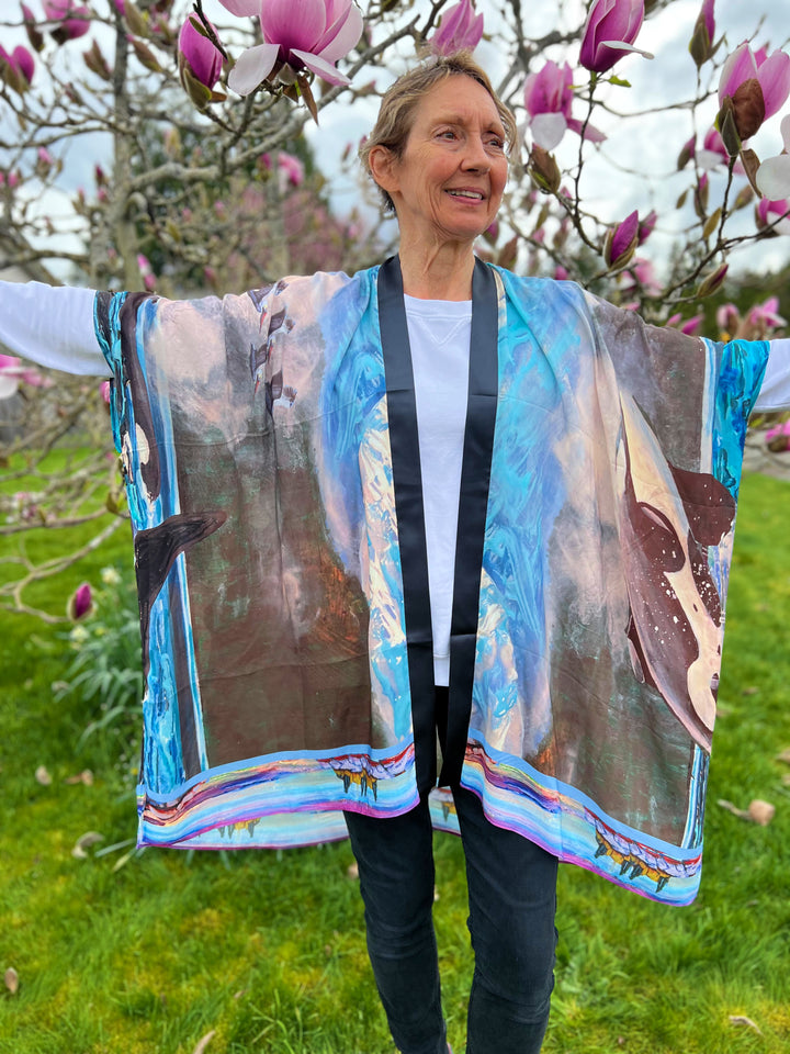 D-618 WHALES COCOON KIMONO EXPECT THE UNEXPECTED