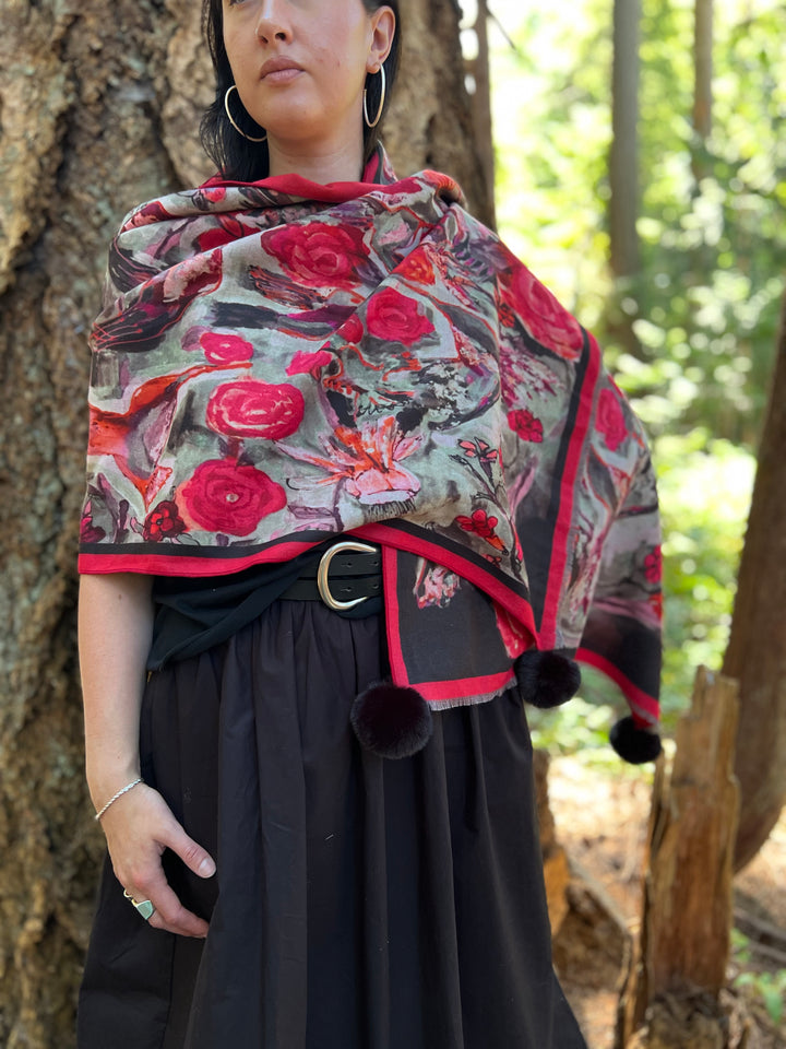 D-910OBS BRUSHED SILK WARM AND FUZZY RED BLACK  LOVE'S EYE IS ON THE HUMMINGBIRD
