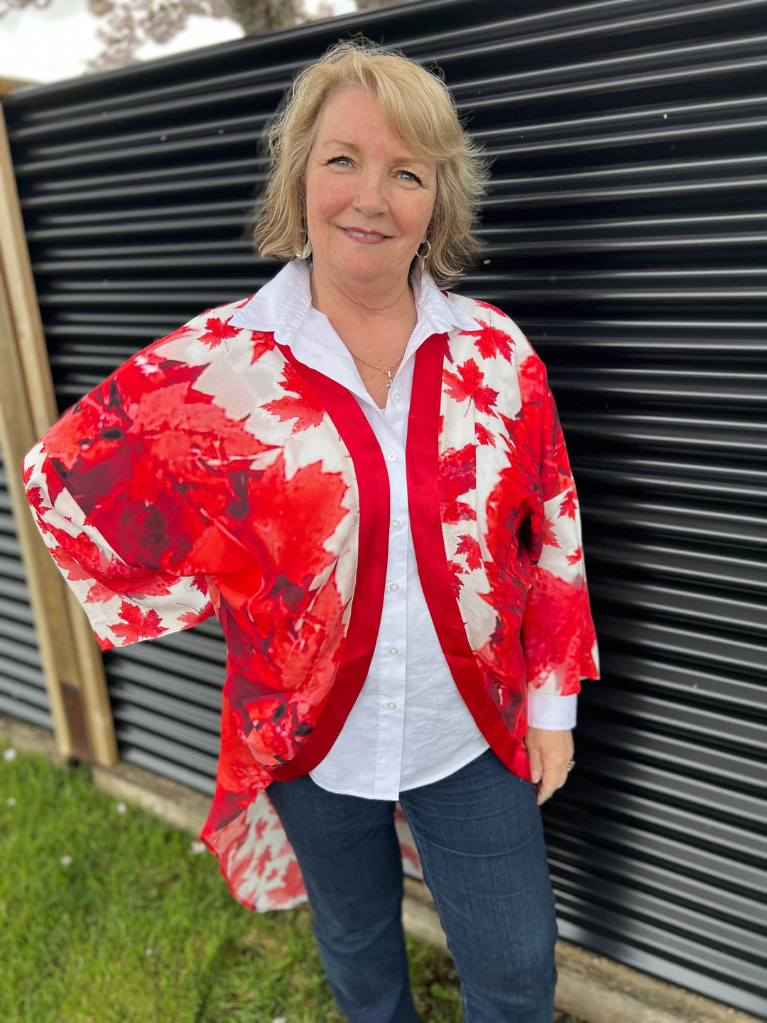 D-17B  THE TRUE NORTH STRONG AND FREE-- BLESSING CANADA KIMONO LONG