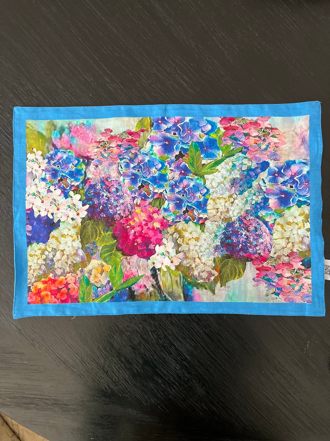 D-560 THE BLUE HYDRANGEAS JOY BOMB * DOUBLE SIDED *ORGANIC LINEN - Placemat 12" x 18"