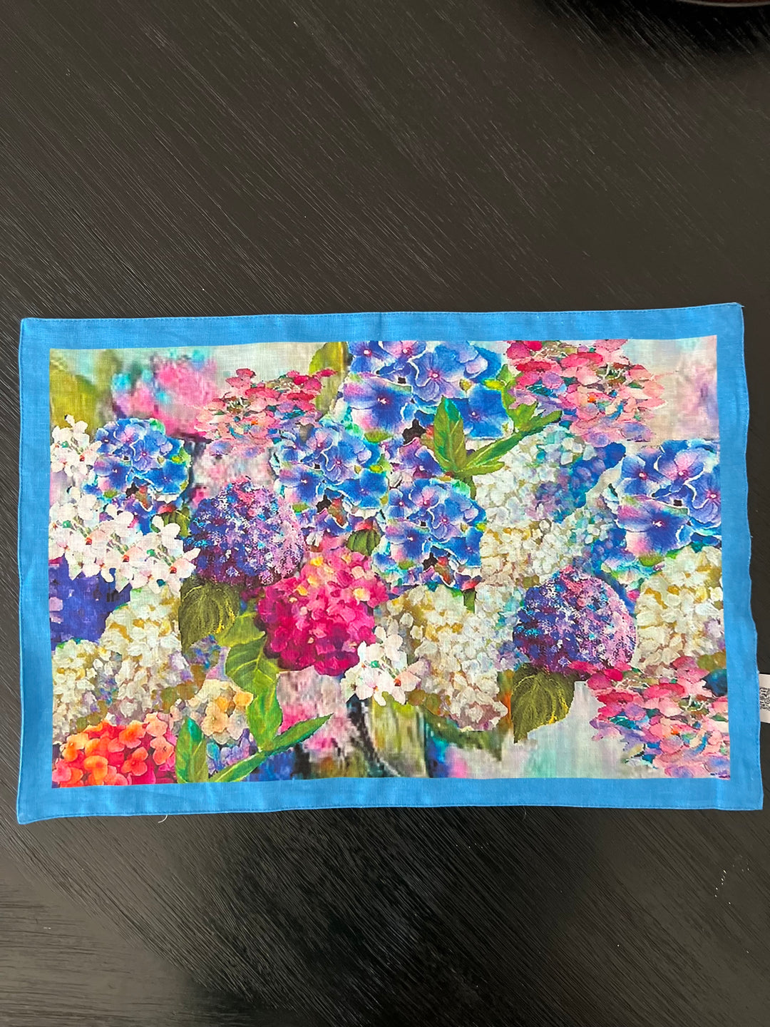 D-560 THE BLUE HYDRANGEAS JOY BOMB * DOUBLE SIDED *ORGANIC LINEN - Placemat 12" x 18"