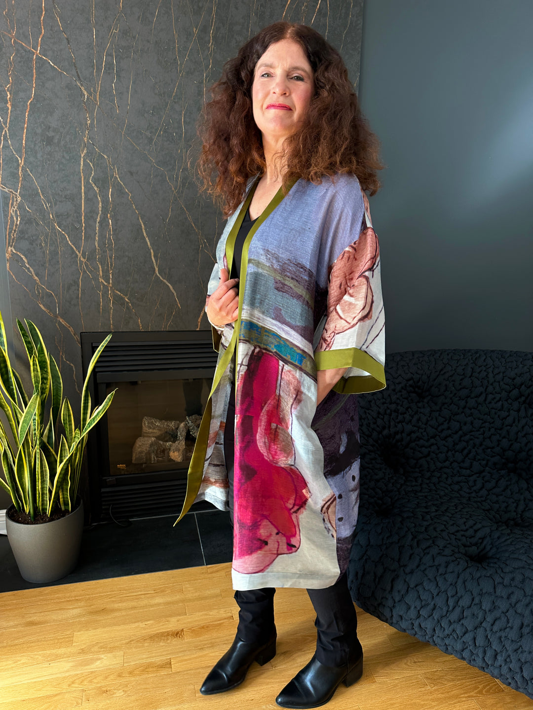 D-489C KIMONO - LET RIGHTEOUSNESS AND PRAISE SPRING UP - WITH OLIVE GREEN SILK TRIM