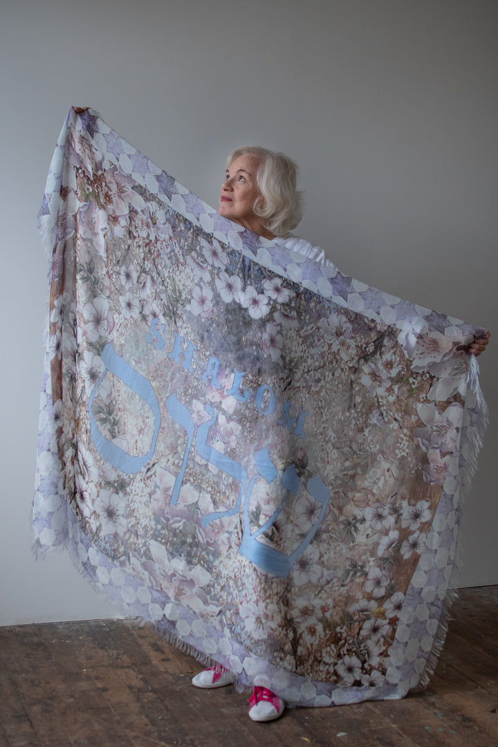 D-401 SHALOM PRAYER SHAWL WITH STAR OF DAVID BORDER LARGE