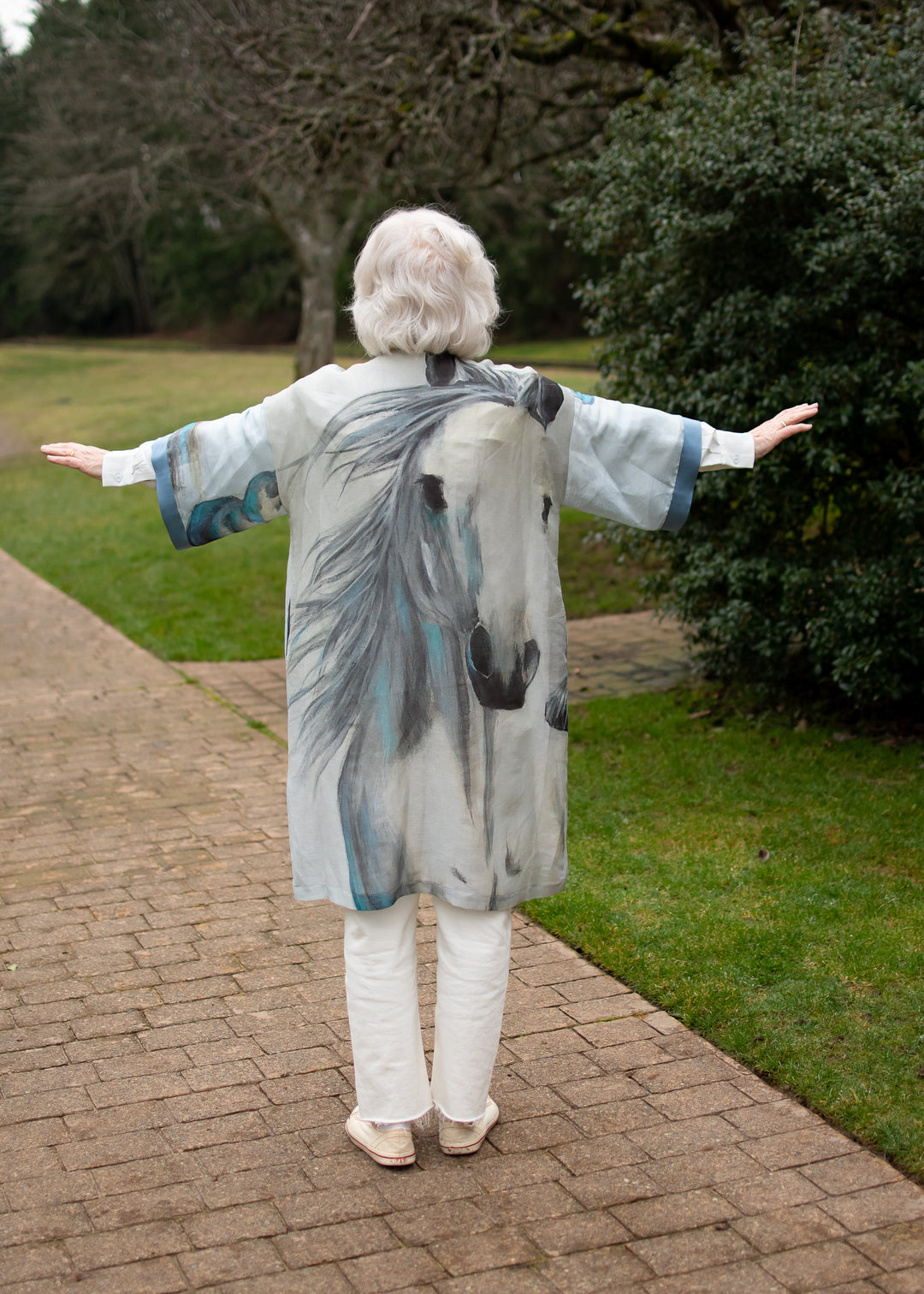 D-806K FAITHFUL AND TRUE WHITE HORSE KIMONO