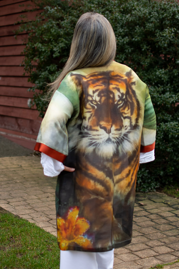 D-813K EYES OF A TIGER KIMONO