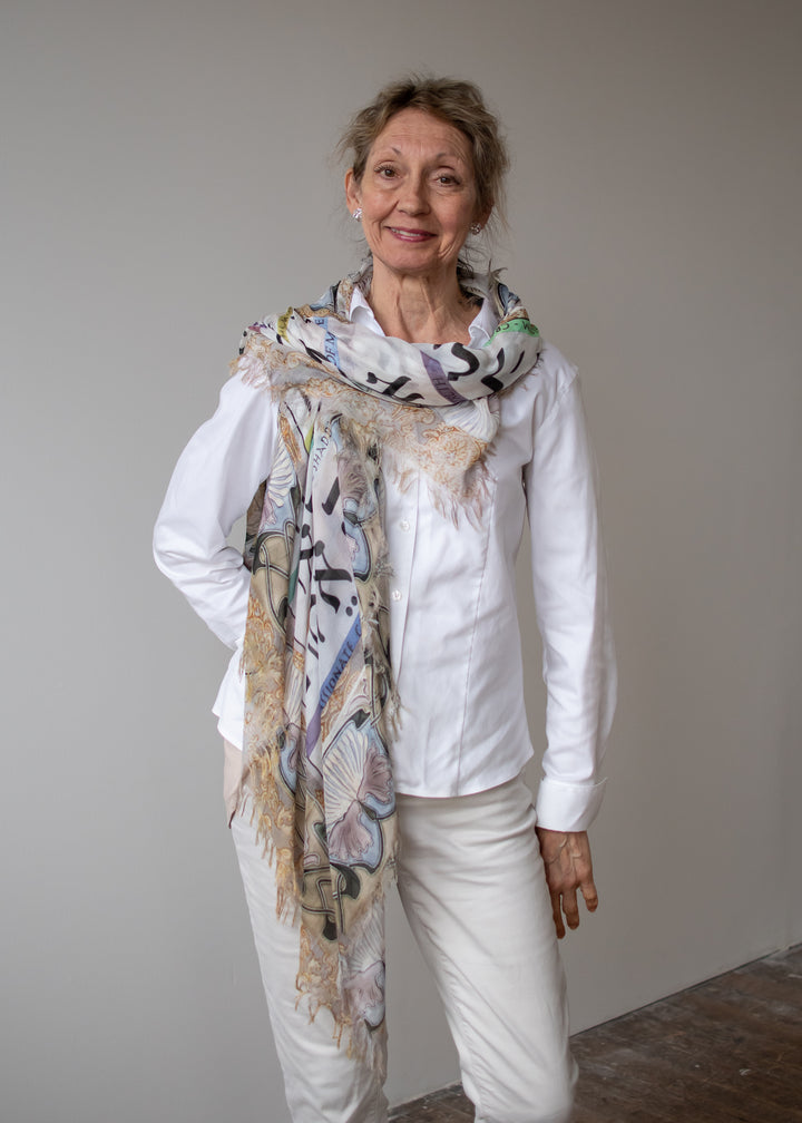 D-623 PRAYER SHAWL:  THE HEBREW NAMES OF GOD