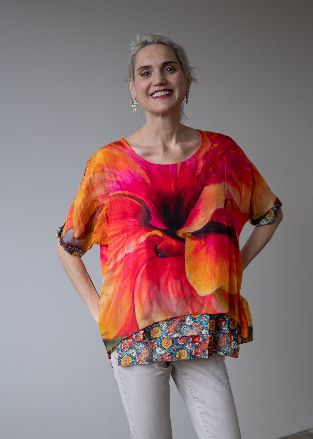 VIVACIOUS ROSE OF SHARON SILK FLOW TOP