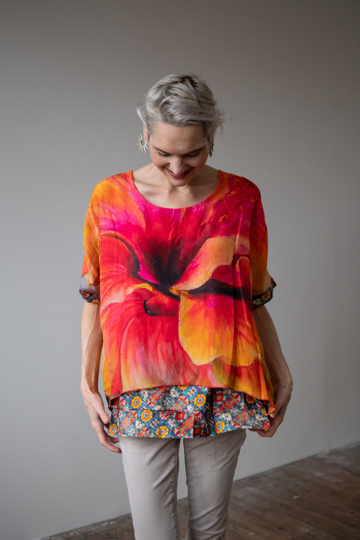 VIVACIOUS ROSE OF SHARON SILK FLOW TOP
