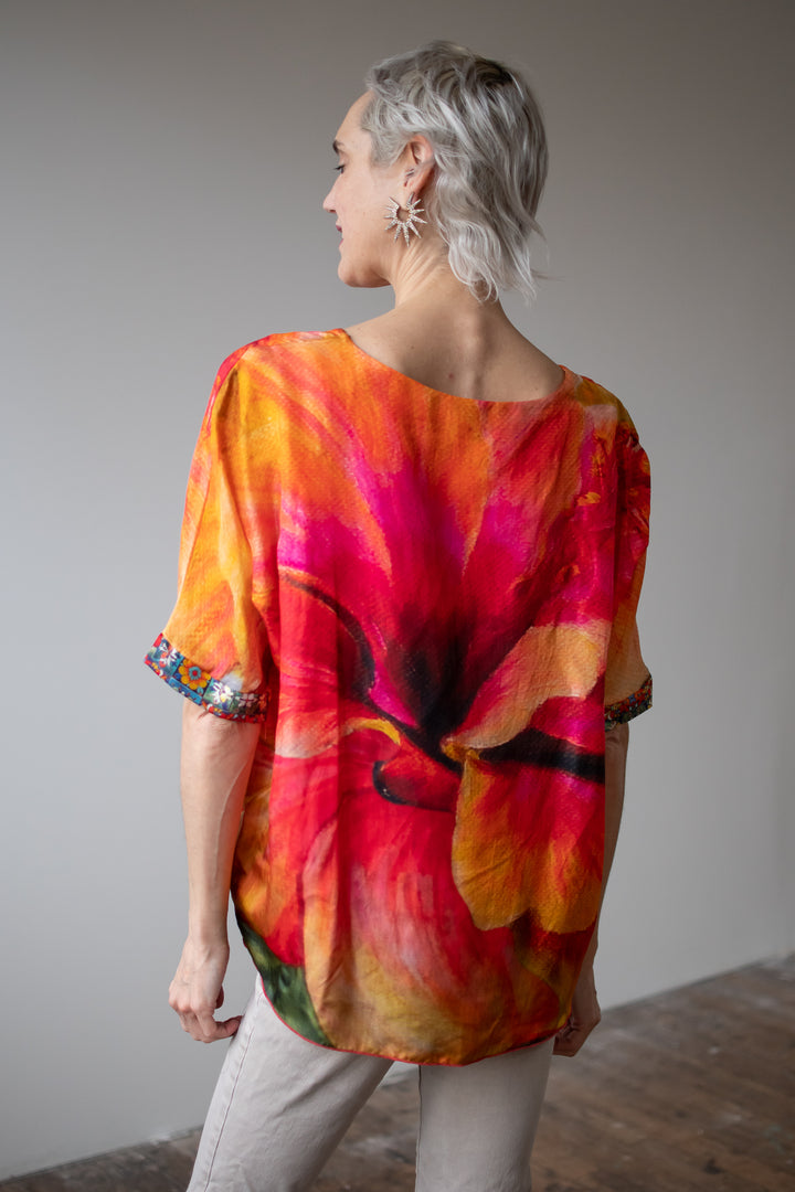 VIVACIOUS ROSE OF SHARON SILK FLOW TOP