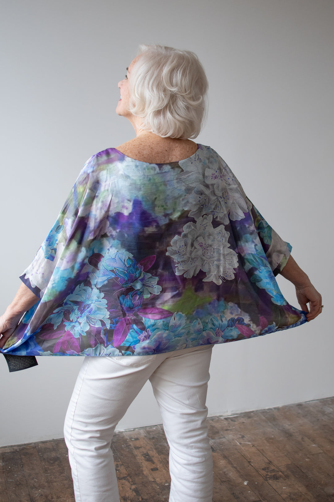 YOU ARE A LOVE BOMB FLOW TOP *SAMPLE*