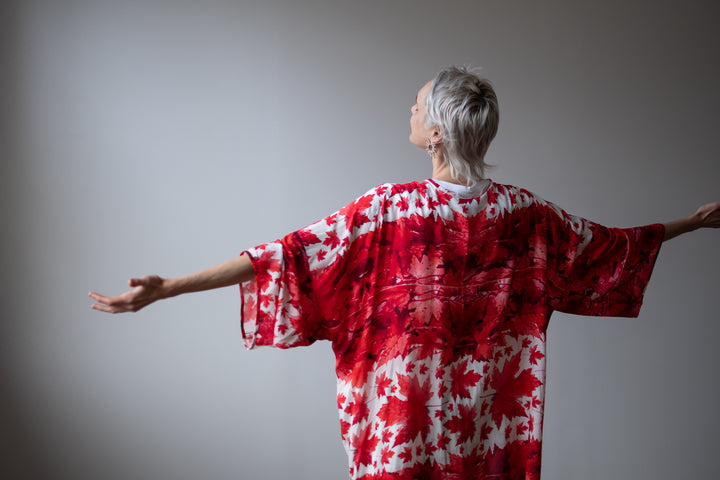 D-17B  THE TRUE NORTH STRONG AND FREE-- BLESSING CANADA KIMONO LONG