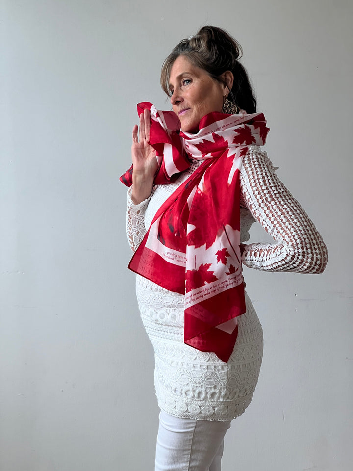 D-541S BLESSING CANADA SCARF: STAND ON GUARD - MAPLE LEAF