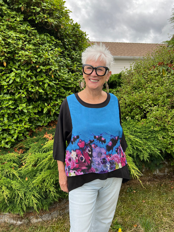 LAYERED T-SHIRT - D-171 CROSS POLLINATE QUEEN BEE