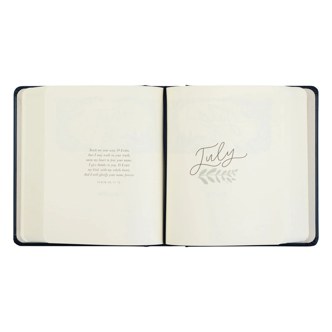 ONE THING I ASK - 5 YEAR PRAYER JOURNAL: VERSAILLES THEME