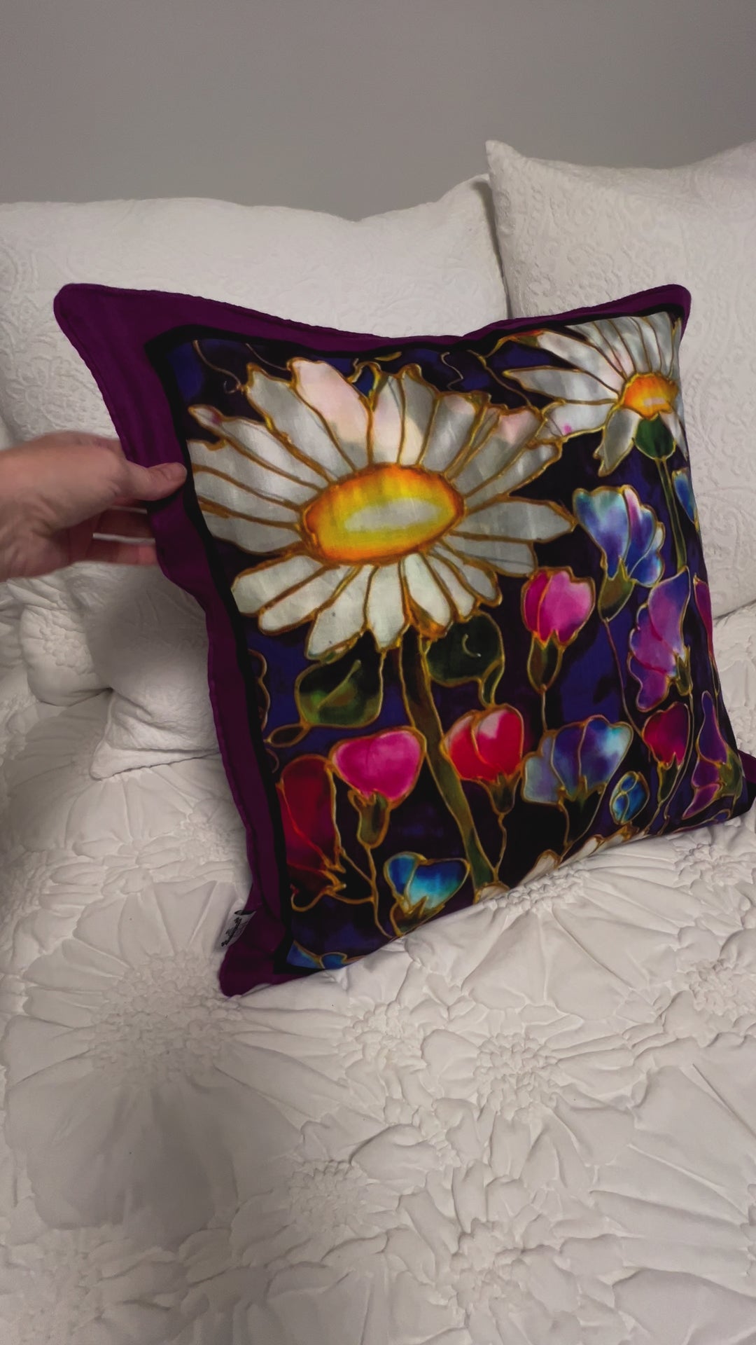 D-574 KALEIDOSCOPE - Large Luxury Organic Linen Sham with Purple Edge, 22" x 22"