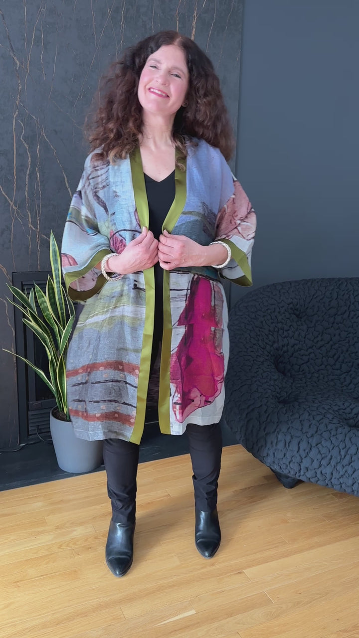 D-489C KIMONO - LET RIGHTEOUSNESS AND PRAISE SPRING UP - WITH OLIVE GREEN SILK TRIM