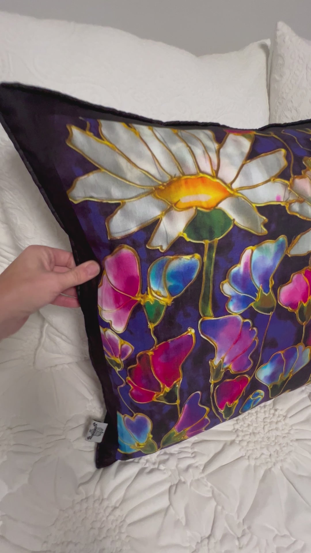 D-574 KALEIDOSCOPE - Large Luxury Organic Linen Sham with Black Edge, 22" x 22"