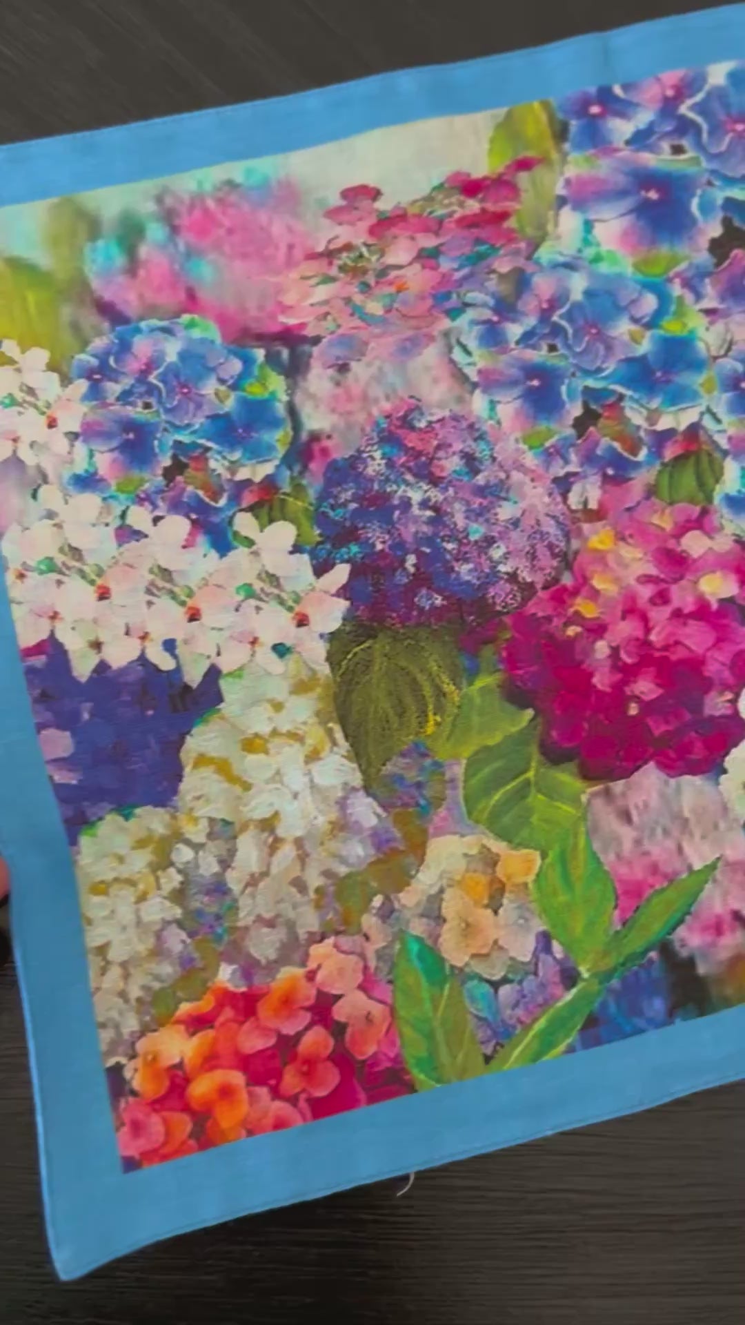 D-560 THE BLUE HYDRANGEAS JOY BOMB * DOUBLE SIDED *ORGANIC LINEN - Placemat 12" x 18"