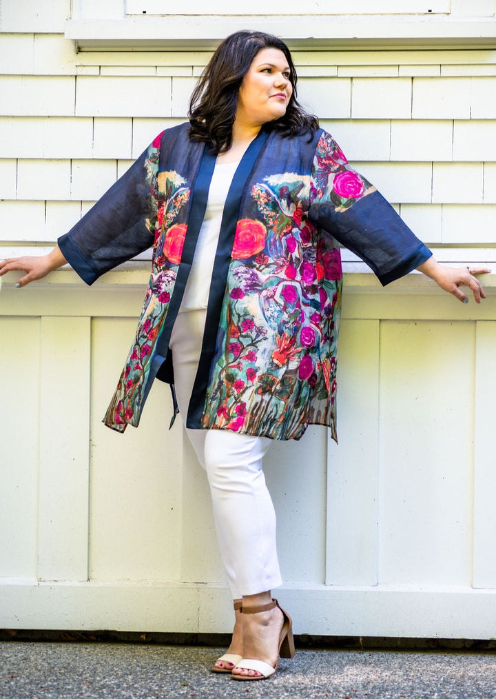 D-112BK LOVE'S EYE IS ON THE HUMMINGBIRD LUXURY SILK LINEN KIMONO