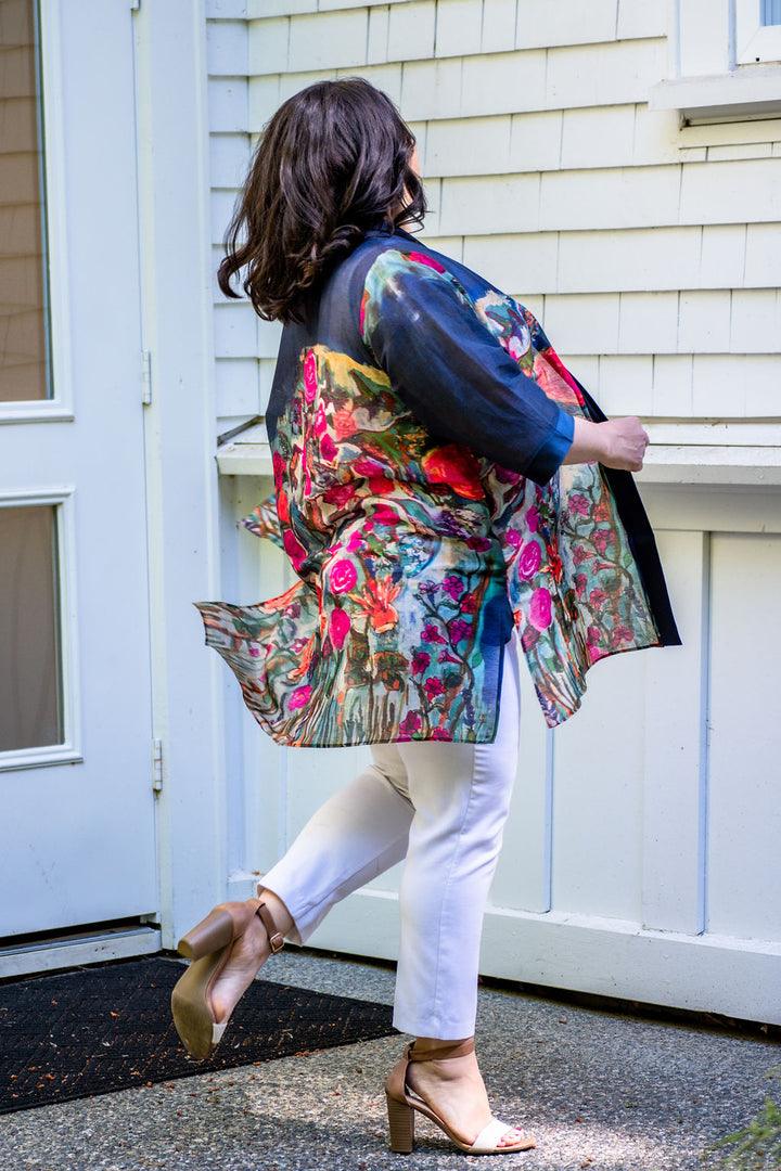 D-112BK LOVE'S EYE IS ON THE HUMMINGBIRD LUXURY SILK LINEN KIMONO