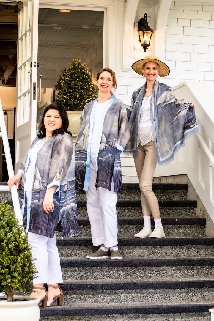 D-362K REWARDS IN WAITING THE SAILBOATS LUXURY KIMONO, LIGHT BLUE TRIM