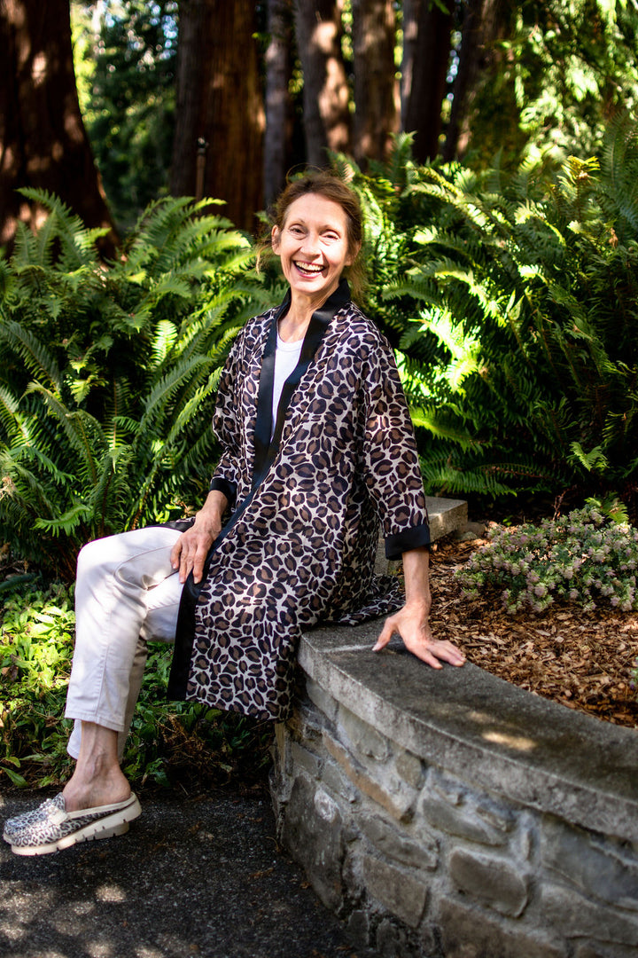 D-217K WILD IN HEART ABOUT YOU CHEETAH CAT SILK LINEN KIMONO